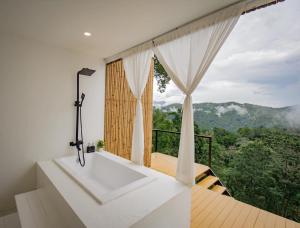 Morning Cloud - Chiang Mai