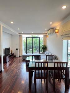 Davidducs Apartment 4F Xom Chua