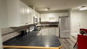 Main Floor Condo Fully Independent 1 Bed 1 Bath