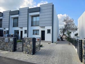 Villa West Park, Near Merit Casino - 4hvězdičkové hotely ve městě Kyrenia