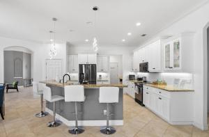 Oasis Home Heated Pool Fenced Yard