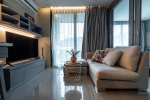 Suite Celeste 1BR Sunset RooftopCitygate Kamala
