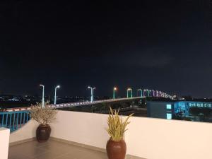 Ivory Blue Ninh Chử