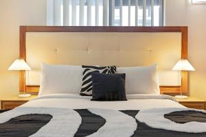 Zen City-Venture with Balcony Dining - Cozy - CBD