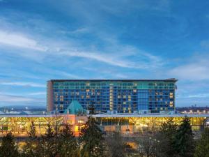 Fairmont Vancouver Airport In-Terminal Hotel