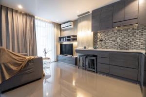 Modern 1BR Mountain-View Apt Kamala Resort B610