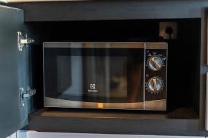 Modern 1BR Mountain-View Apt Kamala Resort B610