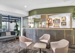 Riverside Executive Apartment