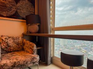 City View Unit near Makati CBD