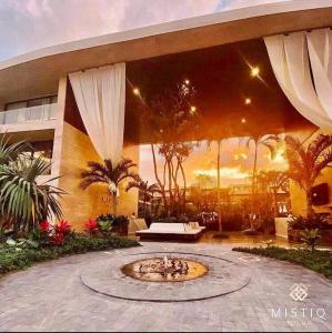 Jungle Panoramic View PH with Beach Club Shuttle & Gym