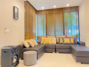 Lake View 3BR Villa with Private Pool Pattaya 30