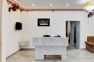 Super Collection O Karkardooma Court Metro Station Formerly Hotel Lotus