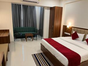 Hotel Krishna Anandam -Near Prem mandir