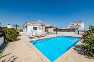 Sunrise Ayia Thekla Bungalow - 3hvězdičkové hotely ve městě Ayia Napa