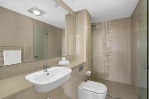 Mosman Moments Elevated Living on the Harbour - RAG05