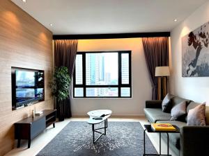 Suasana Suites Johor Bahru 2 Bedroom Apartment with Pool Walk to CIQ & JBCC
