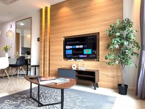 Suasana Suites Johor Bahru 2 Bedroom Apartment with Pool Walk to CIQ & JBCC