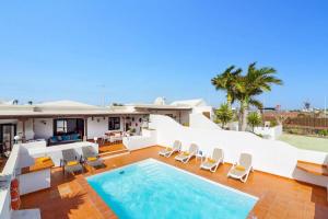 Villa Cielos by Villa Plus