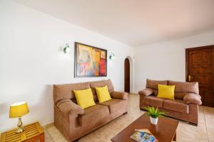 Villa Cielos by Villa Plus