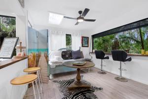 Shellies Twin Beach Houses