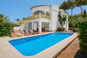 Villa Ciruela by Villa Plus