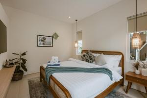 Rumi Bumi - Tropical Beach Shack near Melasti Beach