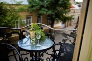 Old and modern Apart Ninoshvili