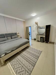 شقق عائلية ثلاث غرف وحمامين وصاله ونت مجاني