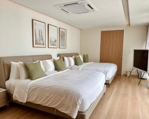 Topseavilla Poolmoon