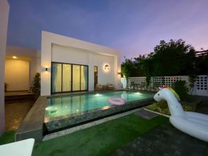 Great House Luxury 3BR Villa Pool Pattaya G1