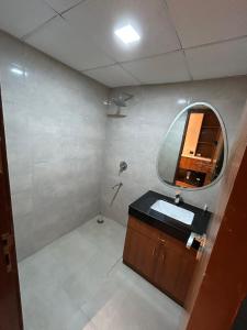 Galaxia Luxe Stay Omaxe Hazratganj mall