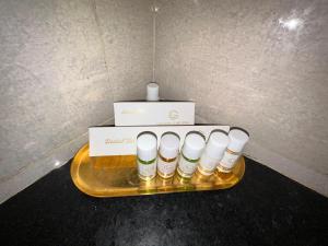 Galaxia Luxe Stay Omaxe Hazratganj mall