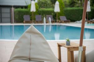 Odysseas Studios with Private Pool, close to Tsilivi Beach