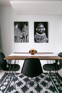 Canal-Side Apt Close to V and A and CTICC