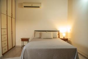 Odysseas Studios with Private Pool, close to Tsilivi Beach