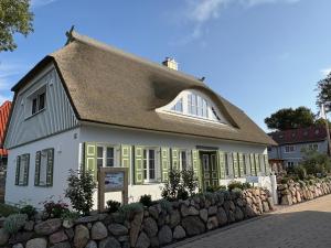 Das Ferienhus – Mann & Fru - OG - 4-star hotels in Wustrow