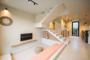 Ocean Dream Uluwatu by Hello Summer