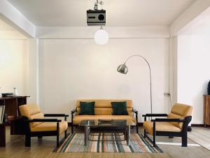 Vintage Entire House with rooftop I Pet Friendly I Near Nimman and Old Town