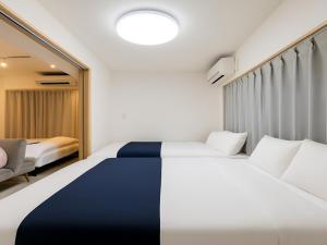 Oshiage 4min walk, Asakusa 3min, Ueno10min, Switch, FreeWi-Fi , PocketWi-Fi