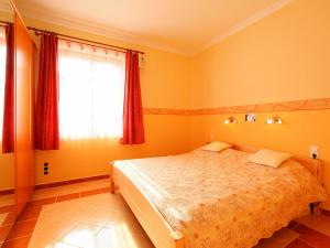 Apartment Elisabeta 01 by Interhome