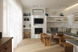 Villa Madouri 5 bed seafront villa with private pool