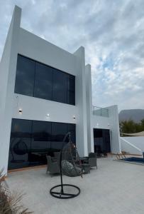 Camellia chalet