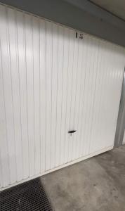 T3 lumineux avec terrasse, parking et piscine