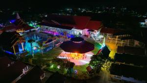 Hometown of Dragon Hotel