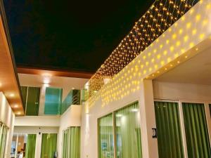 Sea Sand Sun Pool Villa cha-am