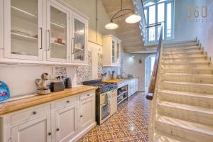 Lovely 4BR Maltese Home with Private Garden & BBQ by 360 Estates