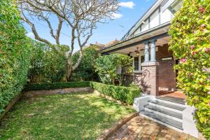 St Moritz - Timeless Federation Retreat near Coogee