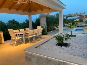 Holiday house Trogir NATURA with swimming pool