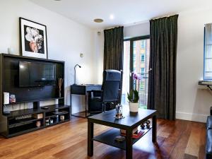 Pass the Keys Cathedral Quarter City Centre Walk Everywhere