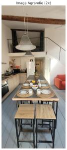 Magnifique LOFT Déco sur le port et à 5mn des plages wifi Clim 85 m2